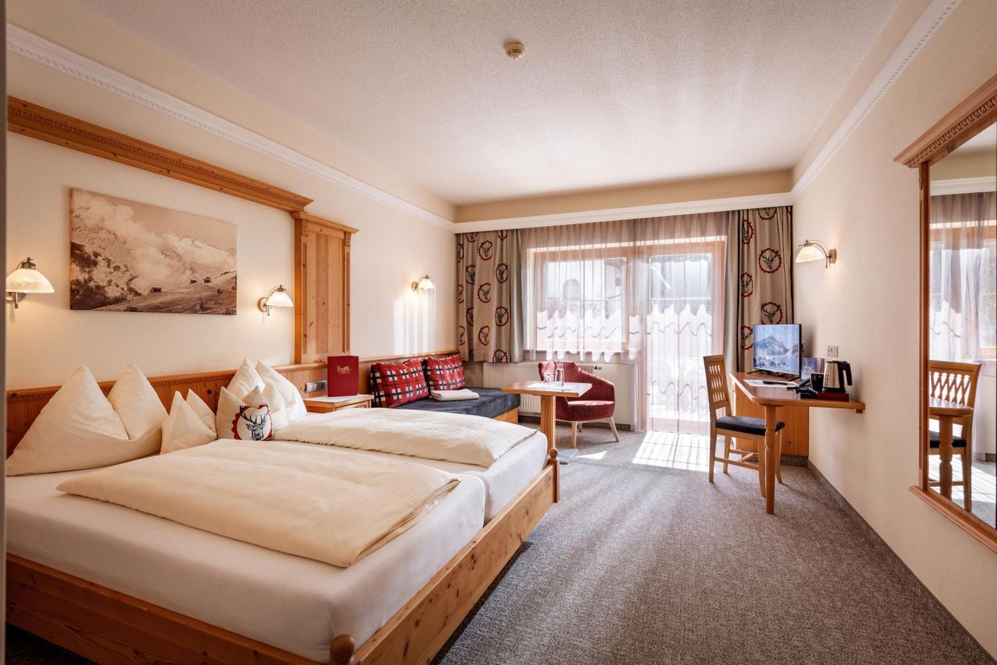 Hotel Garni Forelle Tux Bagian luar foto